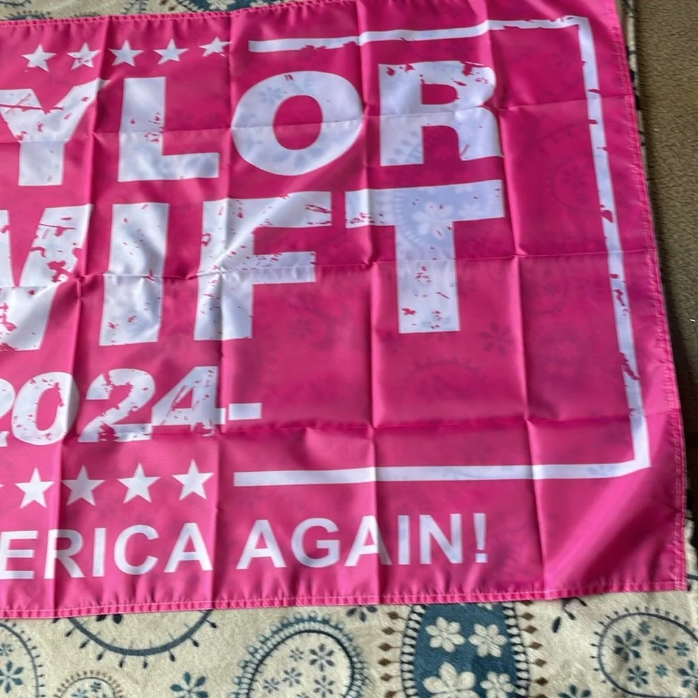 Taylor Swift 2024 pink tapestry